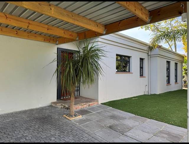 3 BEDROOM PROPERTY TO RENT IN WELLWAY PARK